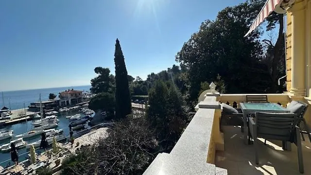 La Verita 1 St Line With Balcony Apartman