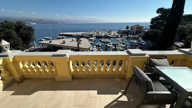 Apartman La Verita 1 St Line With Balcony Abbázia