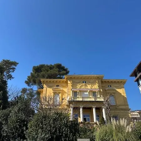 公寓 La Verita 1 St Line With Balcony *