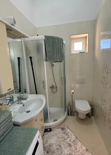 公寓 La Verita 1 St Line With Balcony