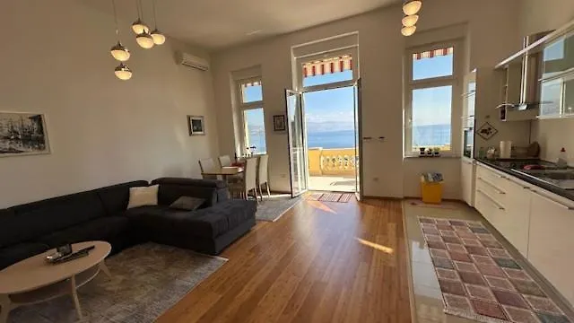 La Verita 1 St Line With Balcony