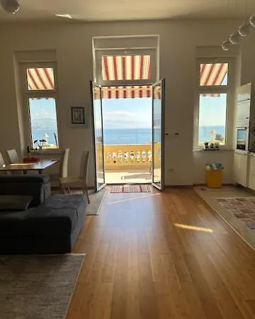 La Verita 1 St Line With Balcony Opatija