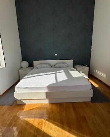 La Verita 1 St Line With Balcony Opatija